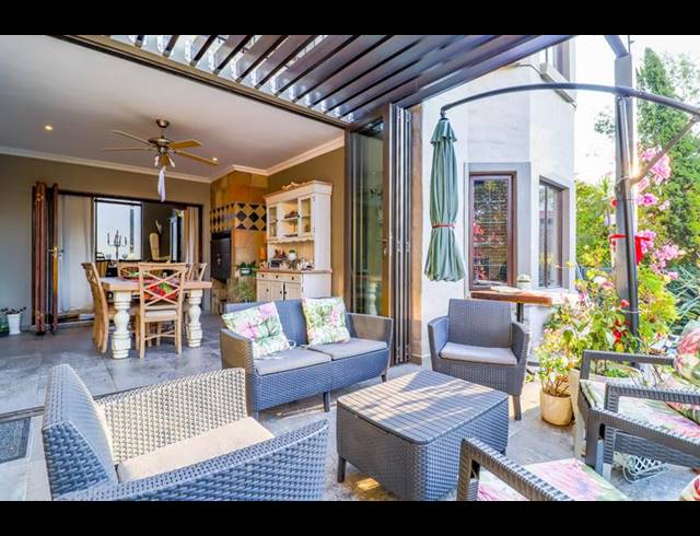 5 BEDROOM HOUSE FOR SALE IN MIDSTREAM ESTATE